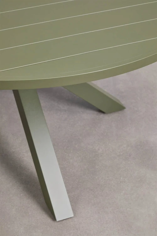 aluminiowy-okragly-rozkladany-stol-ogrodowy-barces-145-200x145-cm