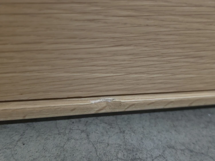 szafka-rtv-180x45-cm-z-drewna-debowego-treveris