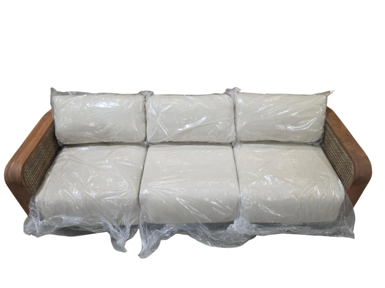 sofa-ogrodowy-3-osobowy-z-drewna-akacjowego-noira.webp